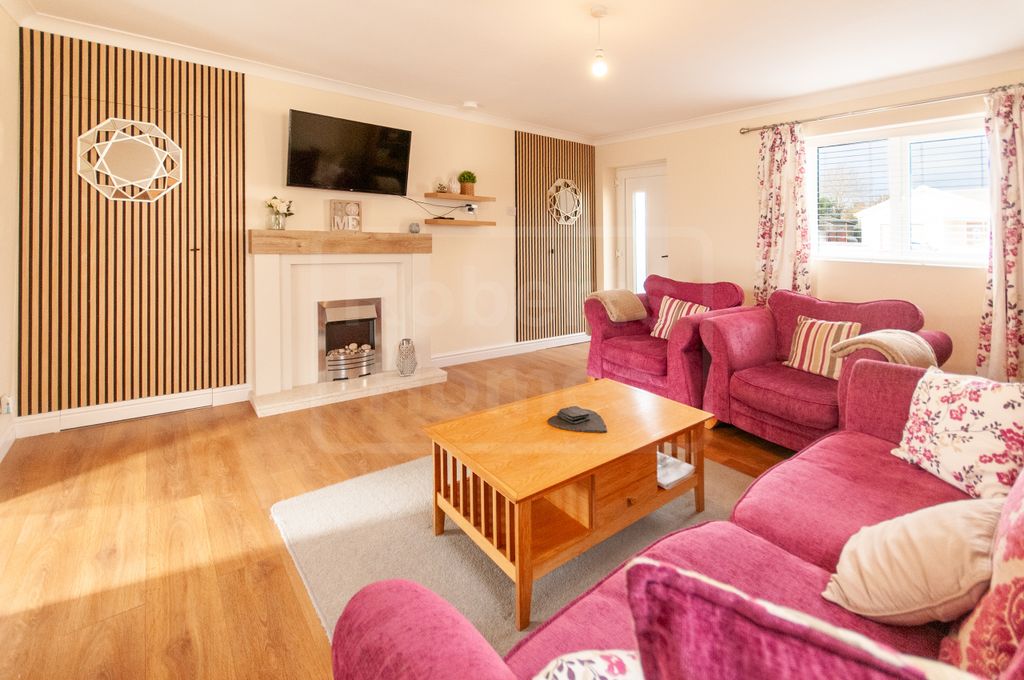 Additional image 3 of 2 bed detached bungalow to rentCwtch Y, Coetir, 9 Woodland Road, Ystradowen, Swansea SA9