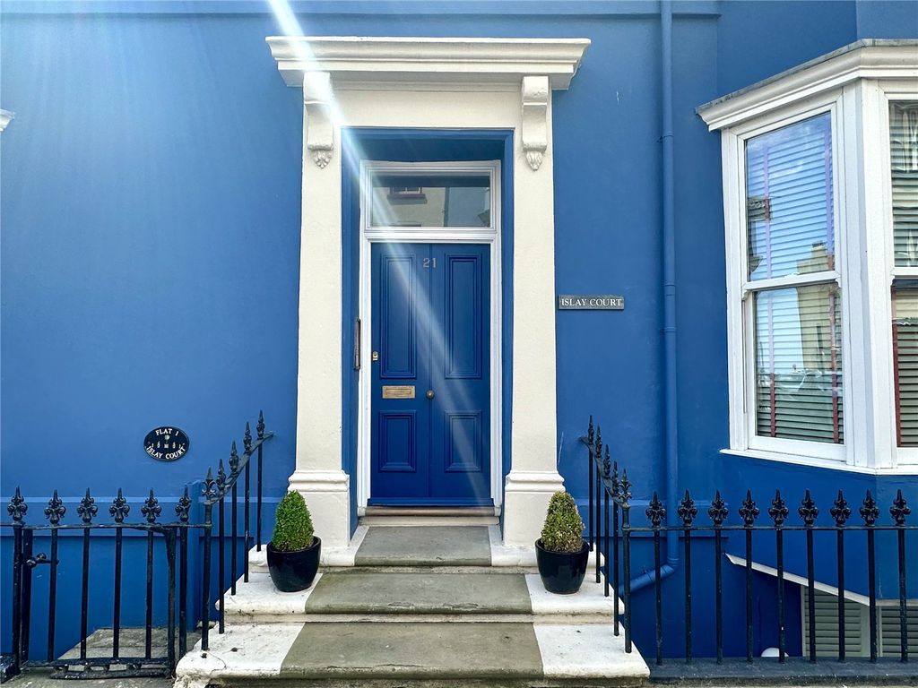 Additional image 12 of 2 bed flat to rentFlat 8, Islay Court, Victoria Street, Tenby SA70