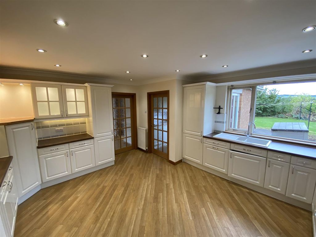 Additional image 2 of 4 bed detached bungalow to rentHeughfield Road, Bridge Of Earn PH2