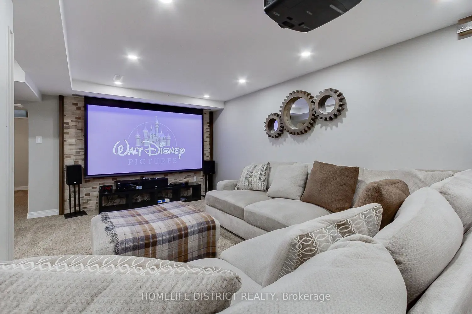 Additional image 17 of 43 Daniels Crescent