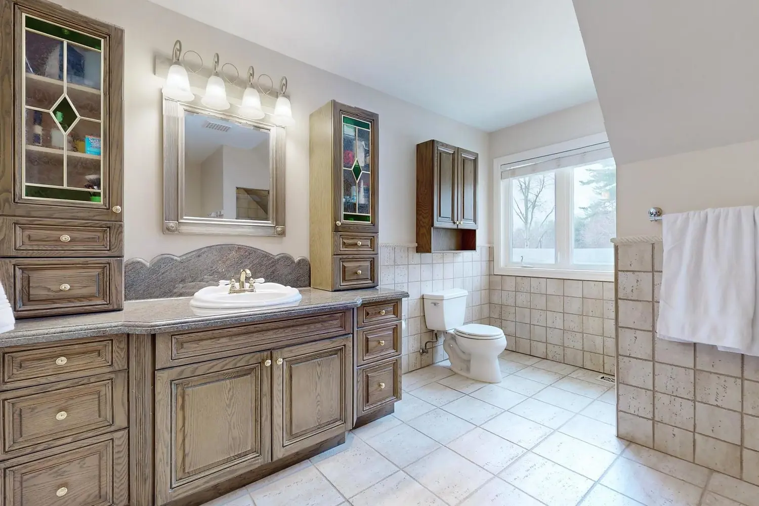 Additional image 10 of 544 Woodland Acres Crescent