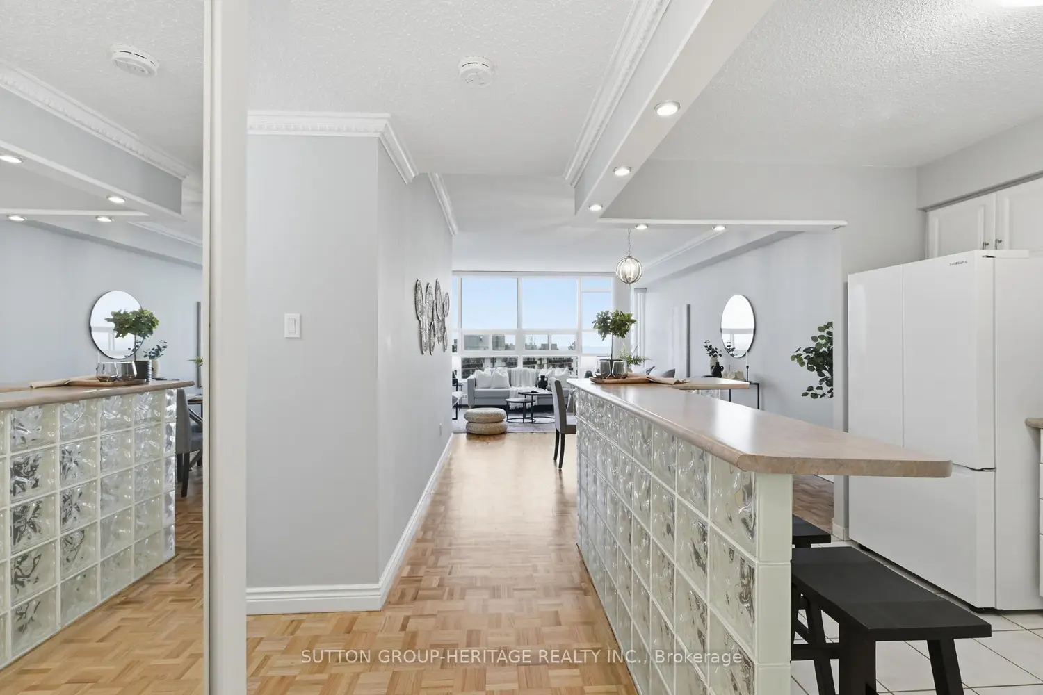 Additional image 7 of 3380 Eglinton Avenue 2007