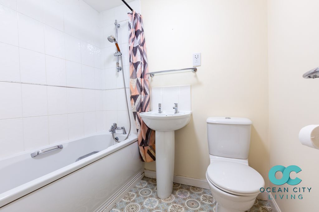 Additional image 23 of 4 bed town house to rentBridge View, Plymouth PL5