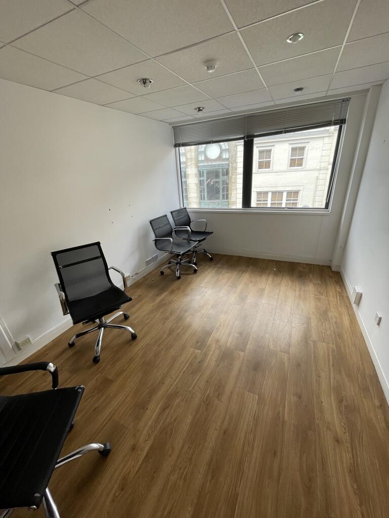 房产图片 6 - 伯灵顿大厦，二楼，前台，旧基督教路，伯恩茅斯，多塞特郡