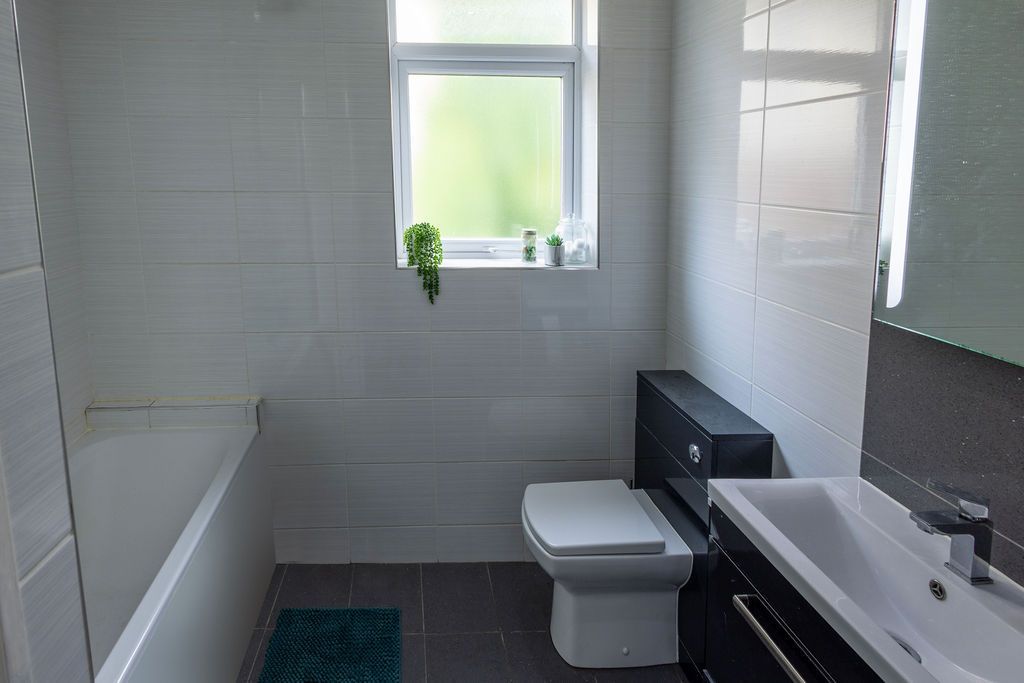 Additional image 10 of 3 bed semi-detached house to rentRyder Crescent, Birkdale, Southport PR8