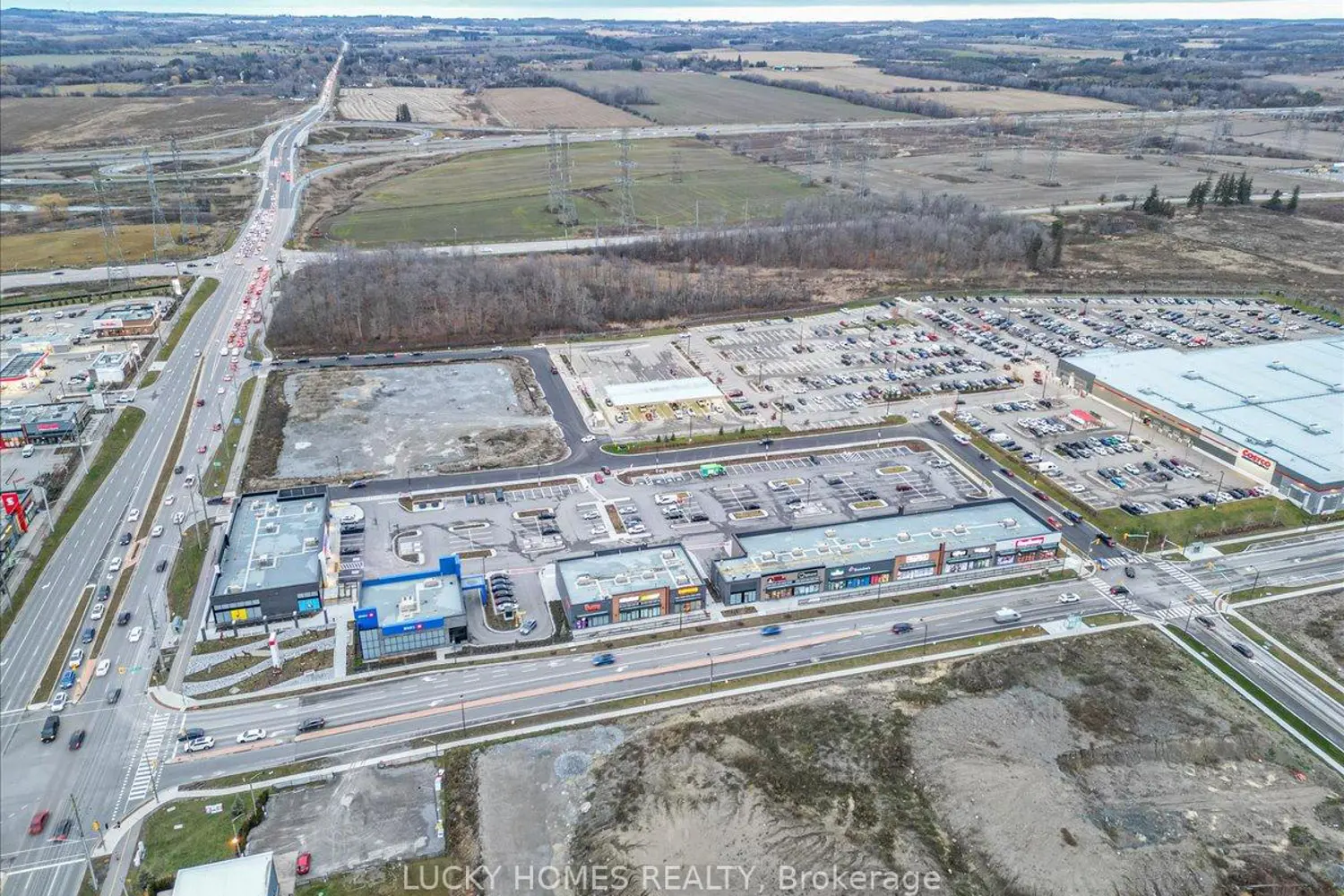 Additional image 18 of 2550 Simcoe Street 317