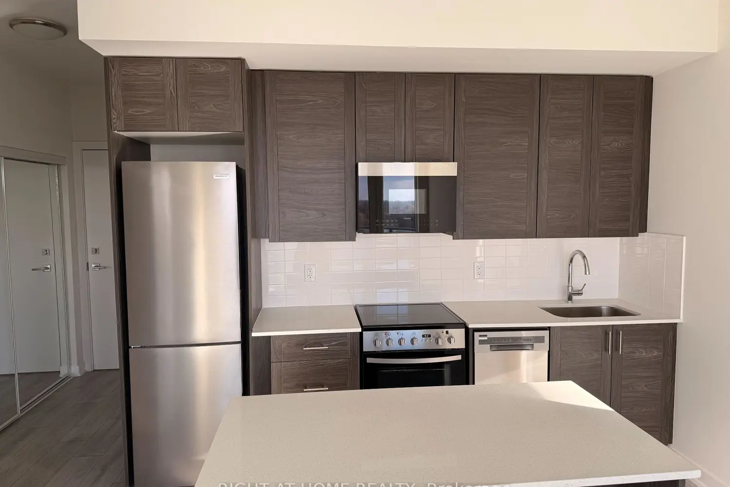 Additional image 3 of 15 Ellerslie Avenue 1405