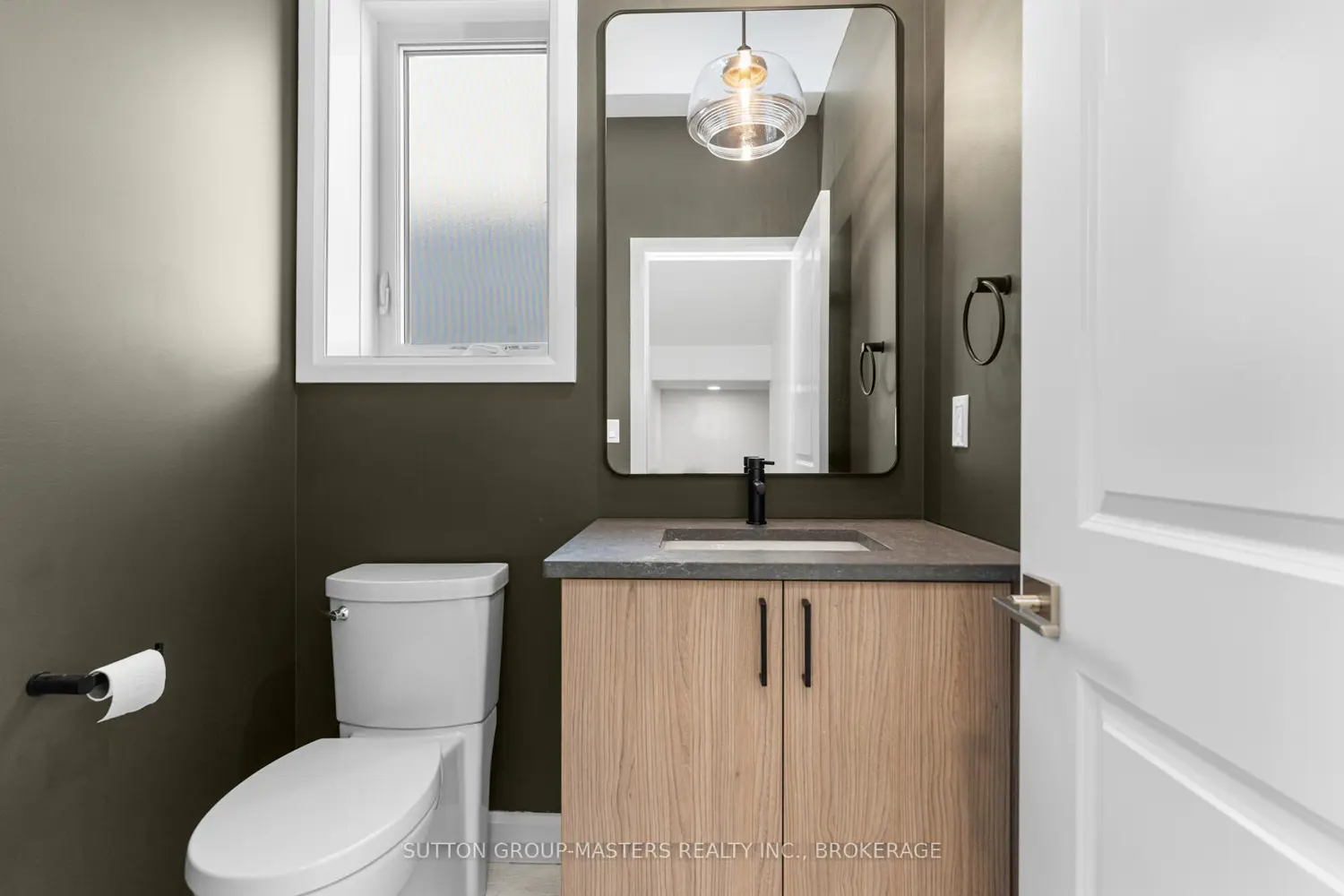 Additional image 10 of 204 Superior Drive