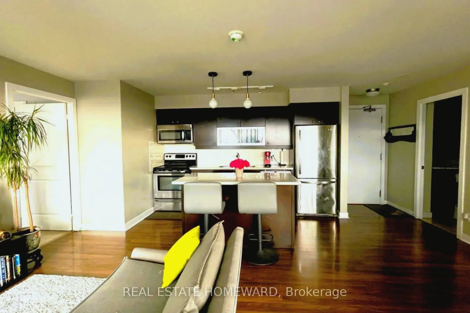 Additional image 3 of 100 Western Battery Road 2106