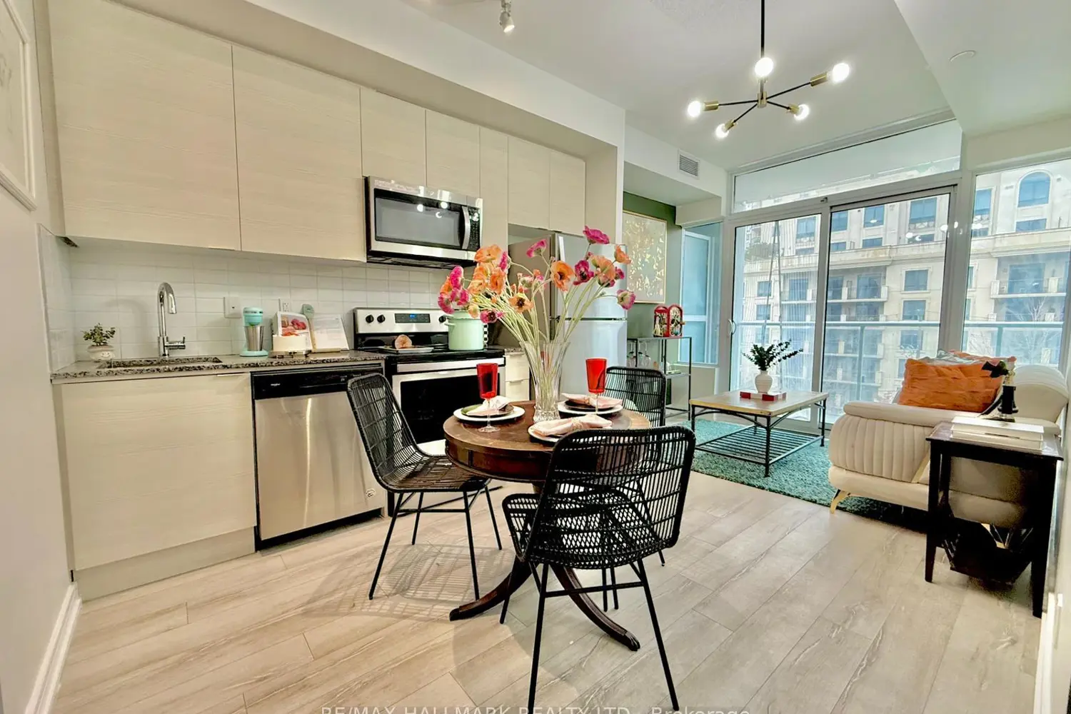 Additional image 12 of 621 Sheppard Avenue 619