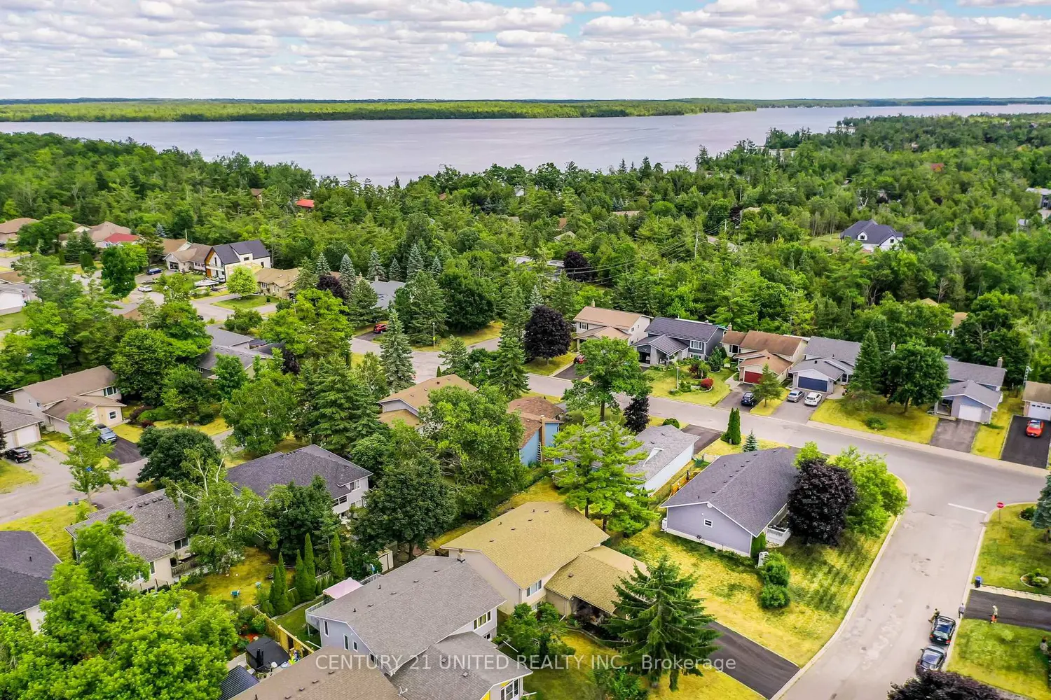 Additional image 20 of 39 Cedartree Lane