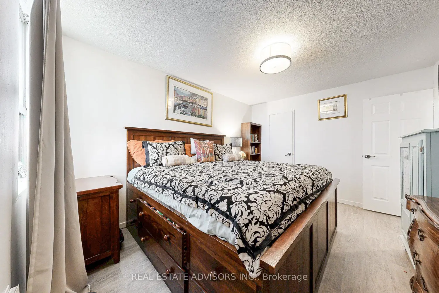 Additional image 11 of 10 Tobermory Drive 705