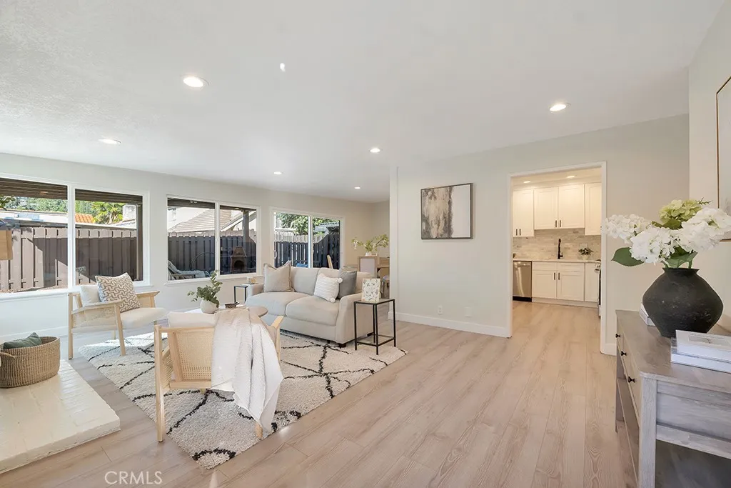 Additional image 31 of 27039 Rio Prado Dr, Valencia, CA 91354