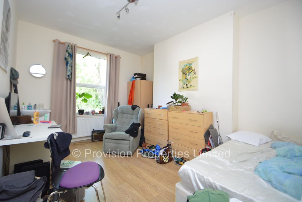 Additional image 12 of 12 bed end terrace house to rentGrosvenor Road, Hyde Park, Leeds LS6