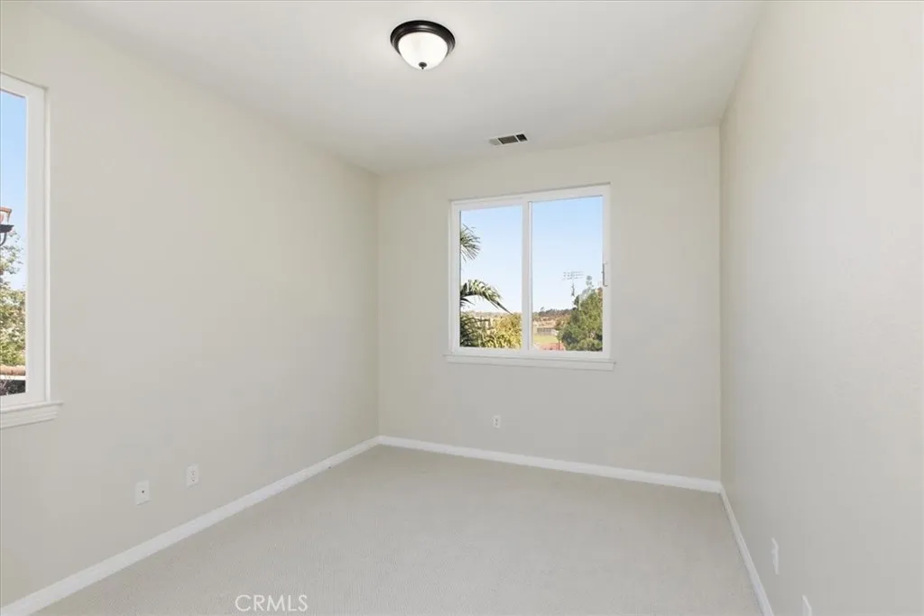 Additional image 25 of 8270 Torrey Gardens Pl, San Diego, CA 92129