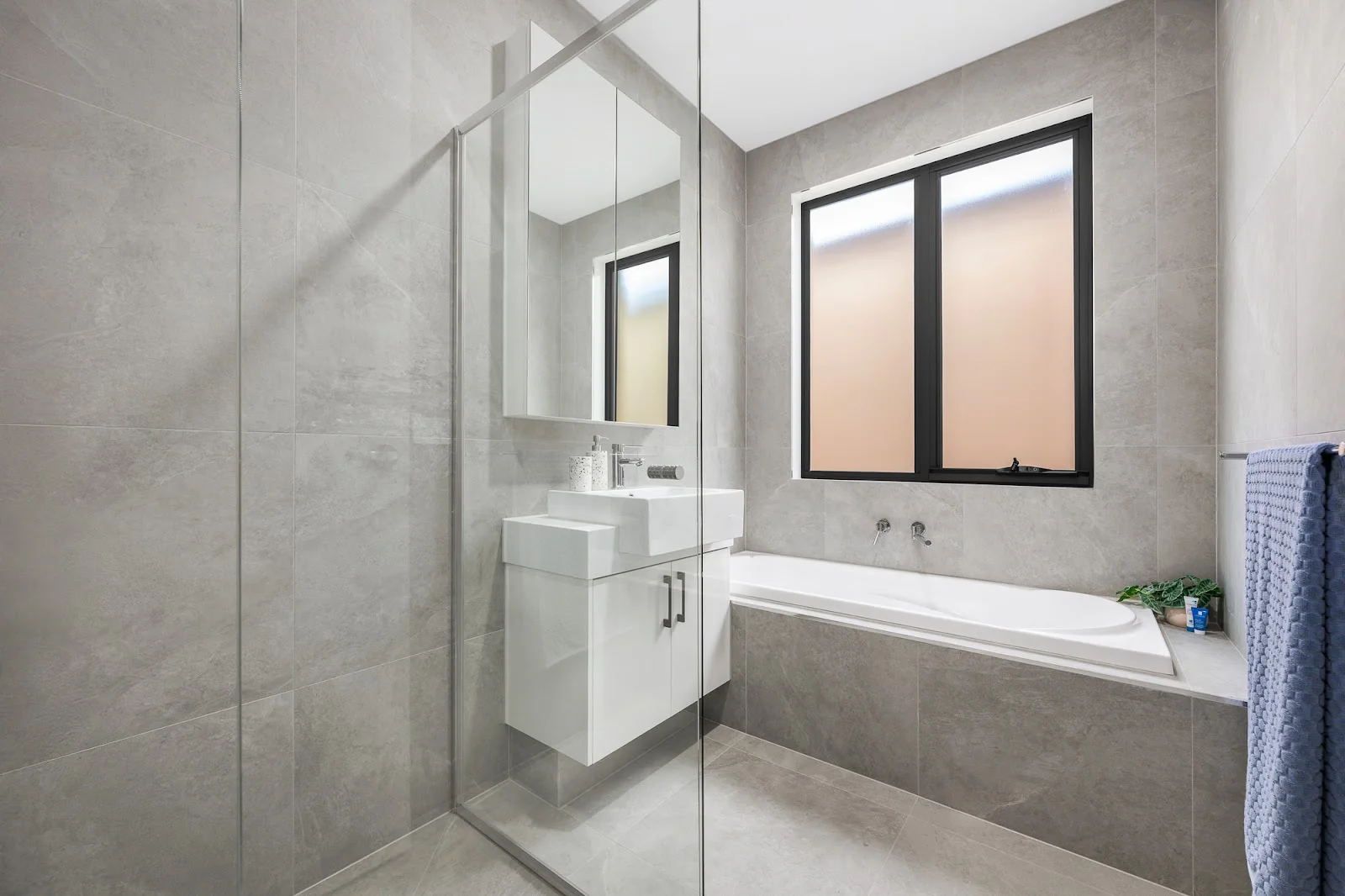 Additional image 11 of U1 & U2/18 Cullis Parade, Bayswater VIC 3153