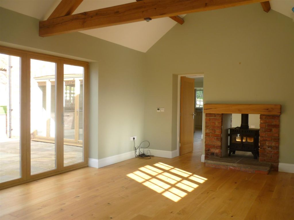 Additional image 3 of 4 bed detached house to rentForesters Cottage, Main Street, Bugthorpe, York YO41
