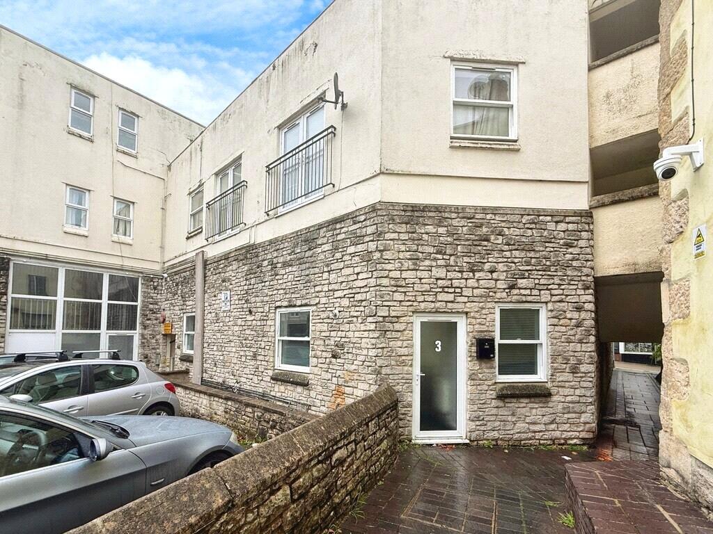 Two-Bedroom Apartment in the Heart of Shepton Mallet