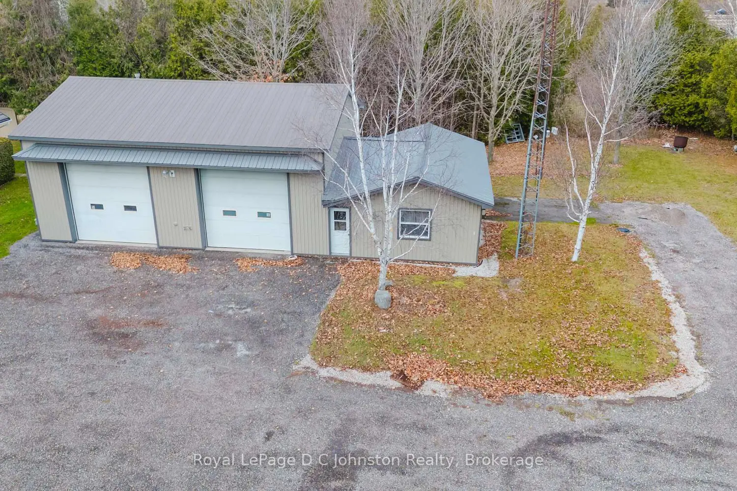 Additional image 20 of 496 Spence Street