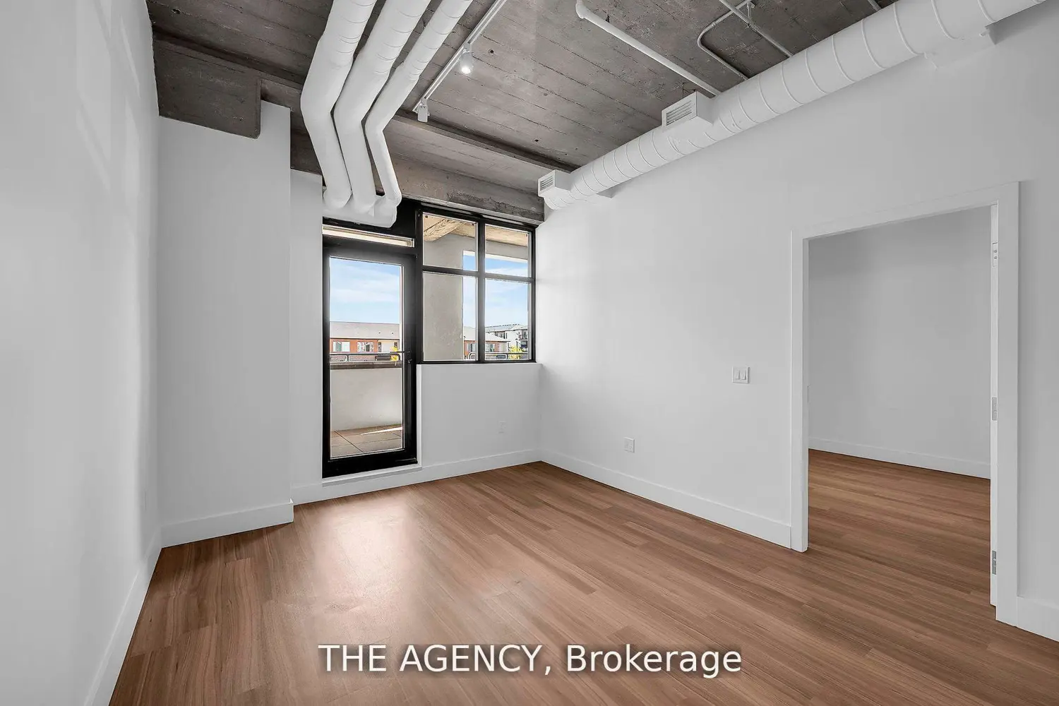 120 Huron Street 221