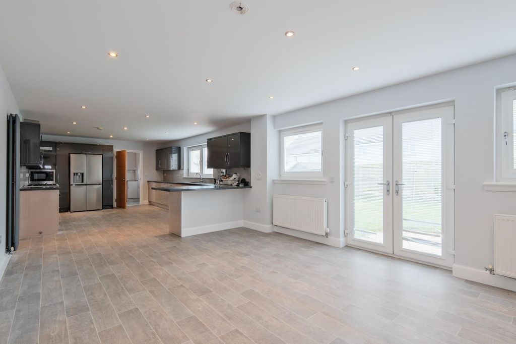 Additional image 42 of 4 bed detached house to rent44 Kilncadzow Road, Carluke ML8