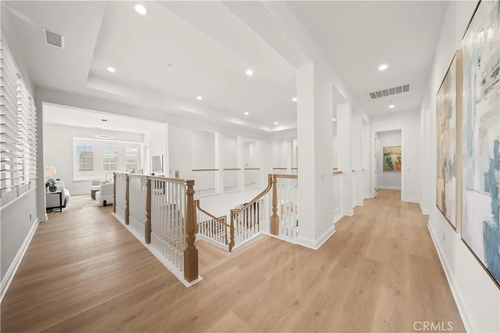 Additional image 119 of 221 Clear Fls, Irvine, CA 92602