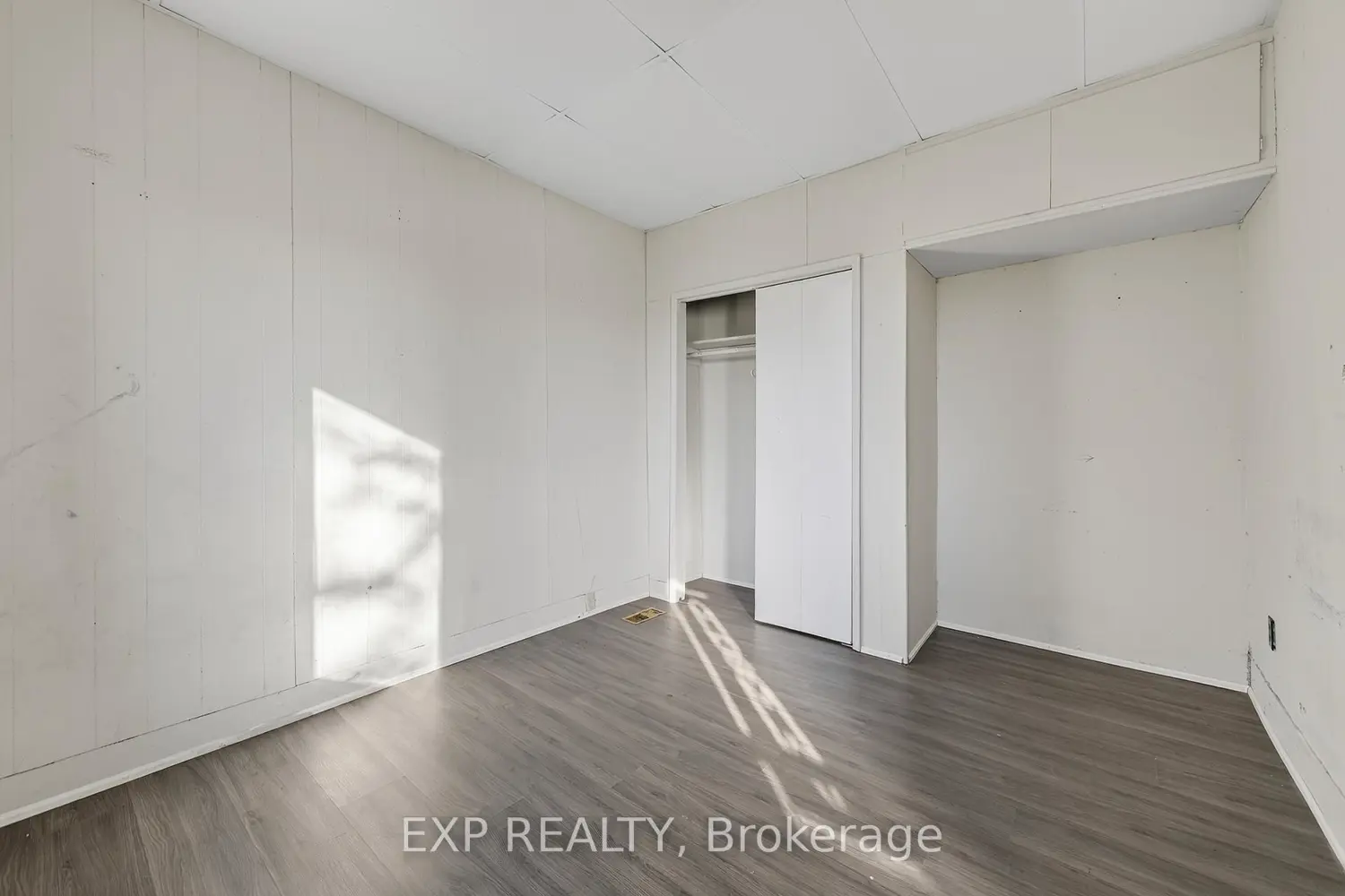 Additional image 13 of 8184 26 Highway