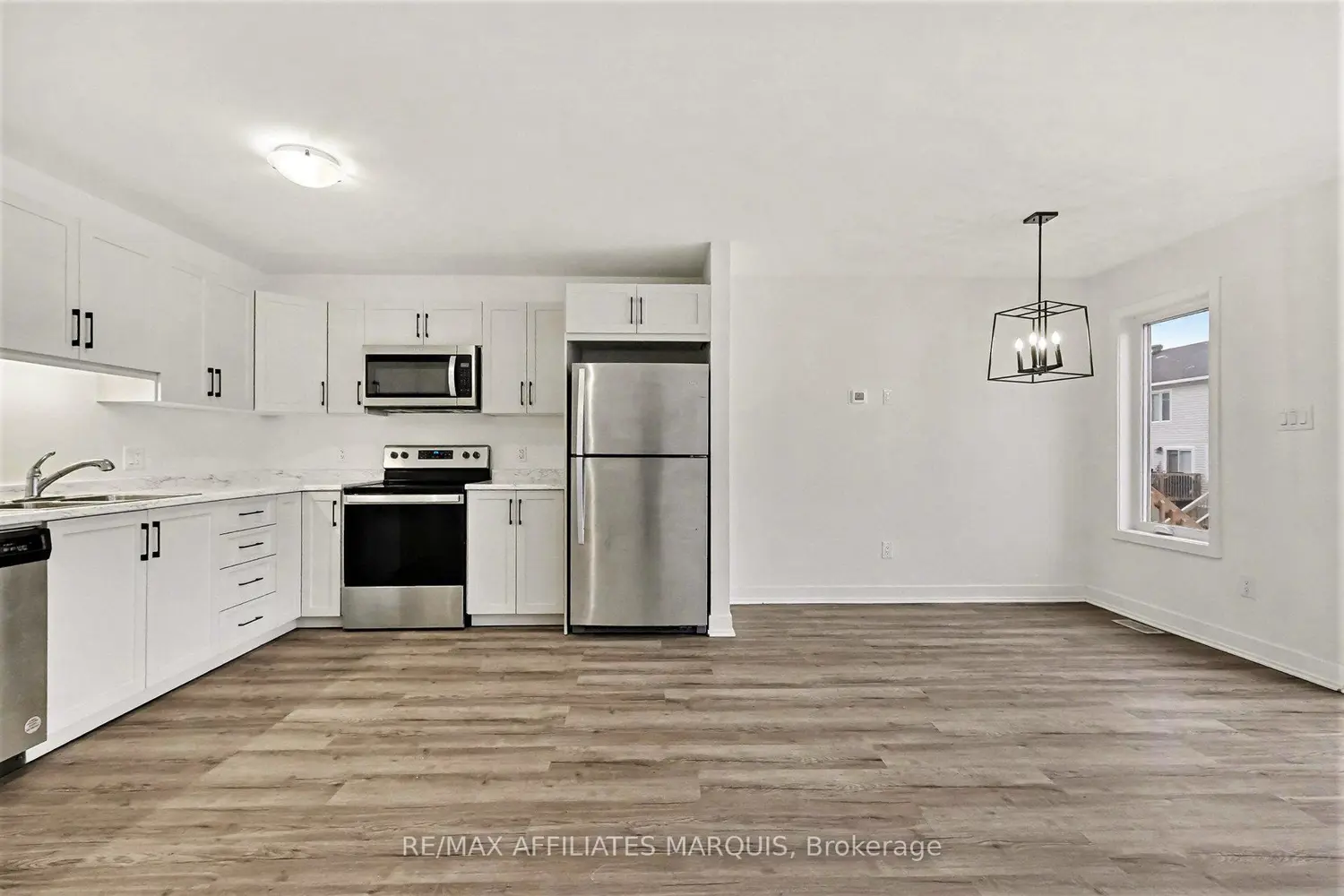Additional image 7 of 44 Whitcomb Crescent
