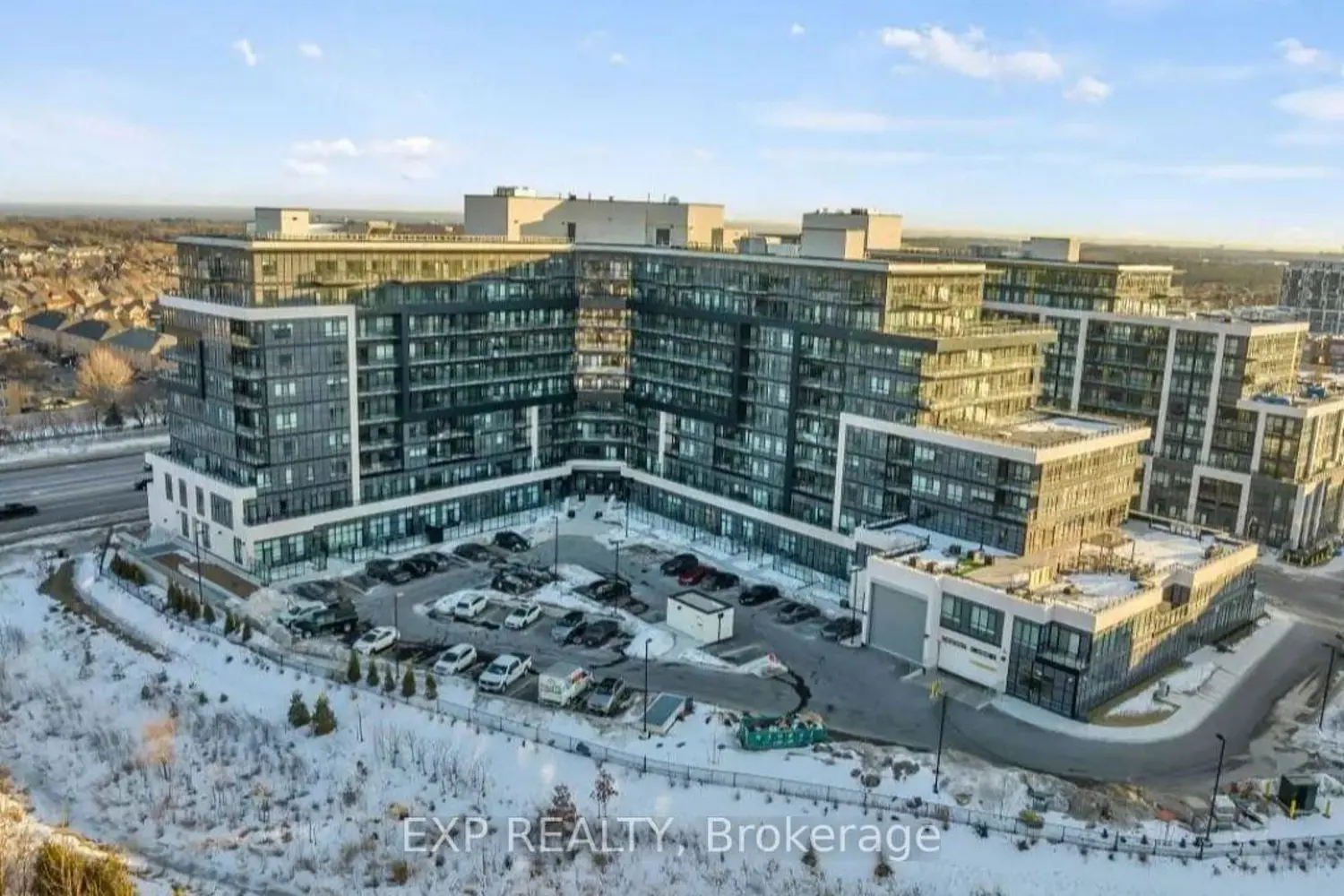 Additional image 18 of 395 Dundas Street 525