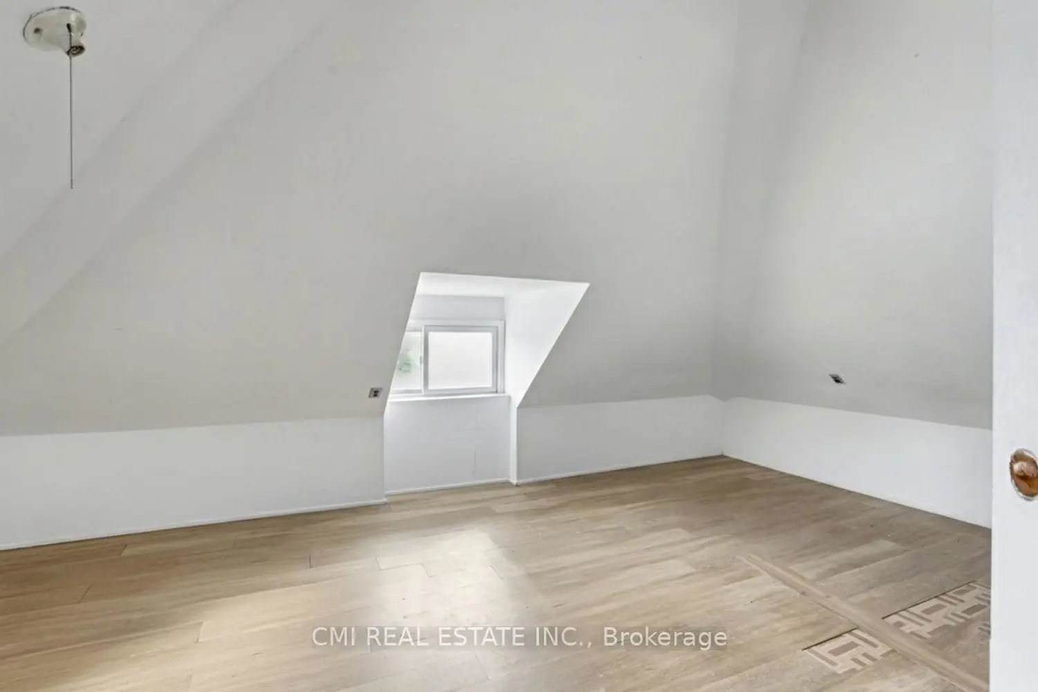 Additional image 15 of 122 Montrose Street