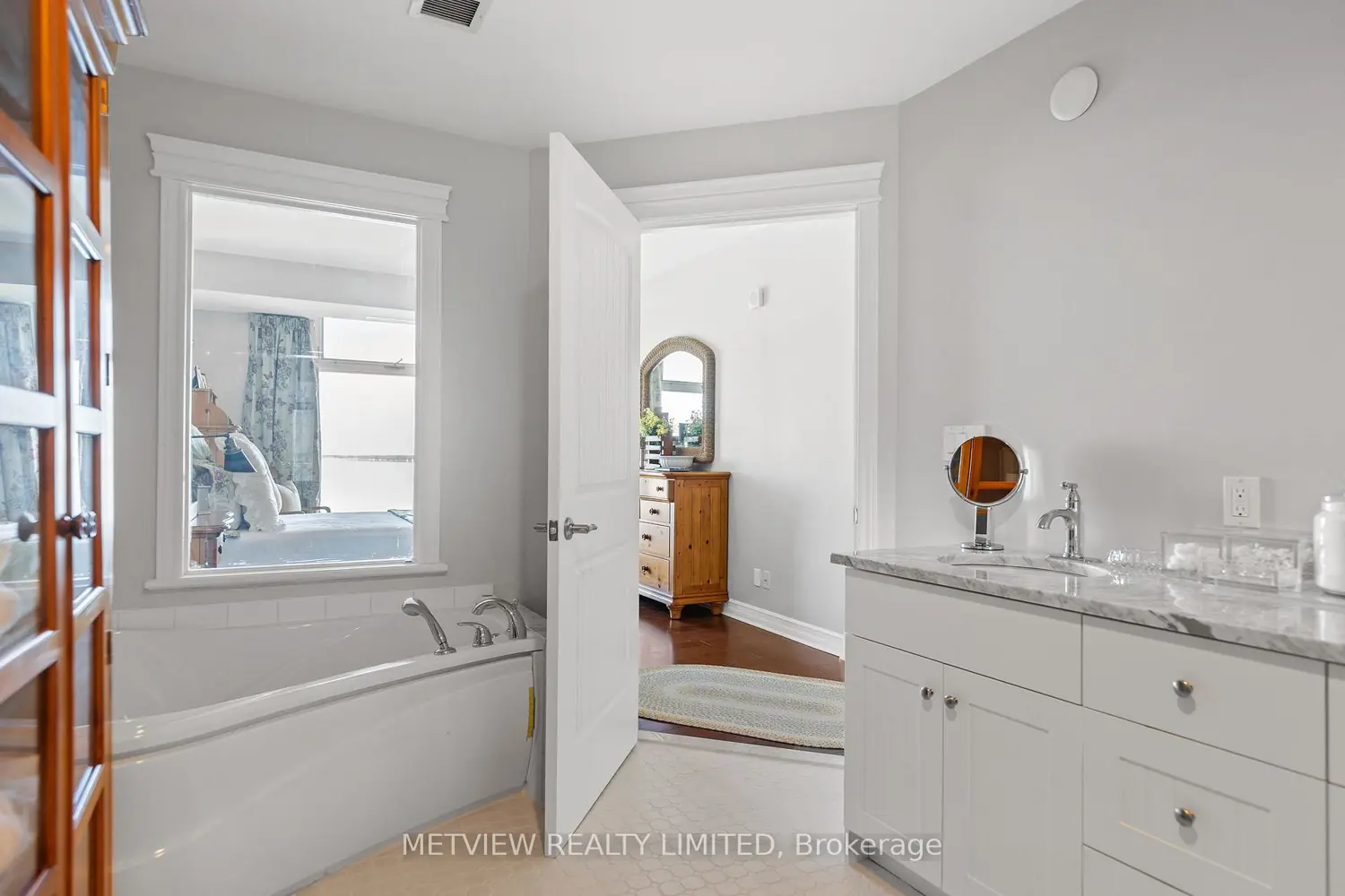 Additional image 12 of 15 St Andrew Street Unit 1803