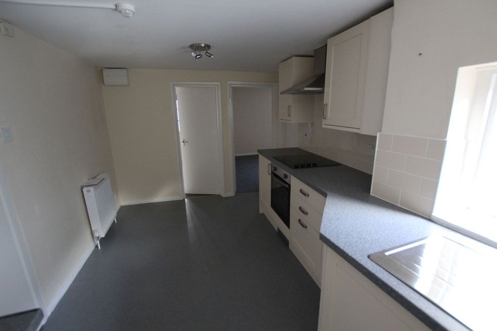 Additional image 5 of 2 bed flat to rentFrogmore Street, Abergavenny NP7