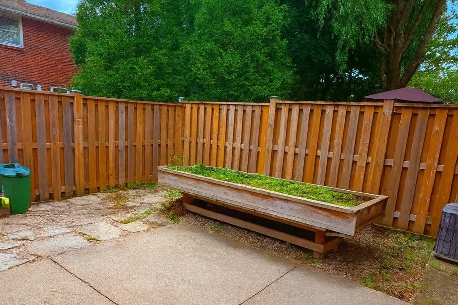 1060 Southdale Road 36