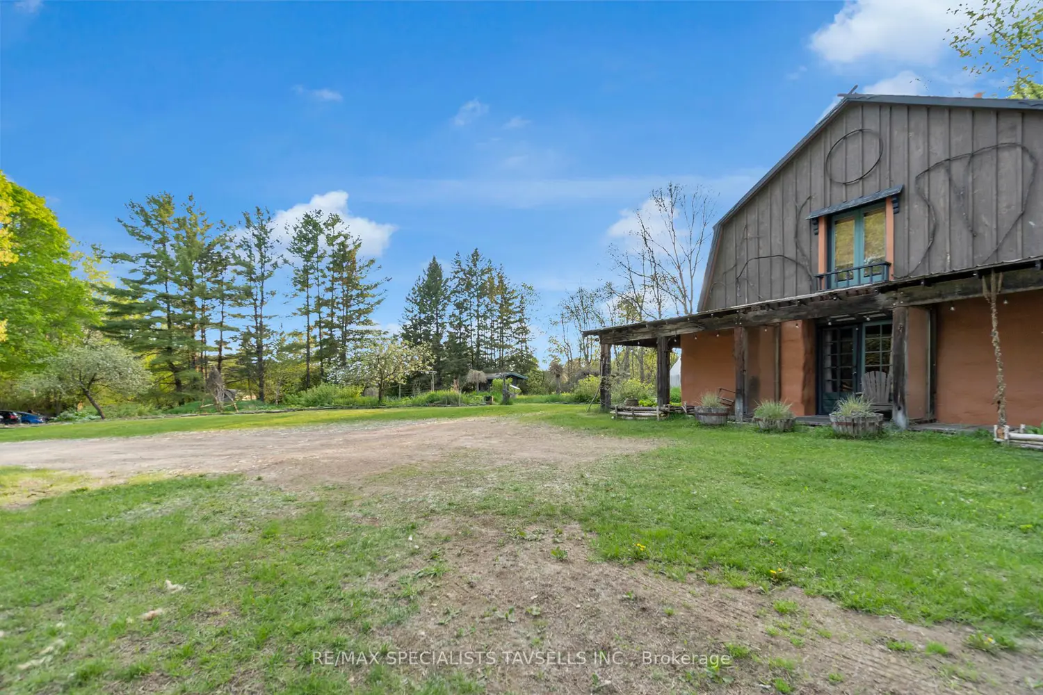 Additional image 10 of 15993 Kennedy Road