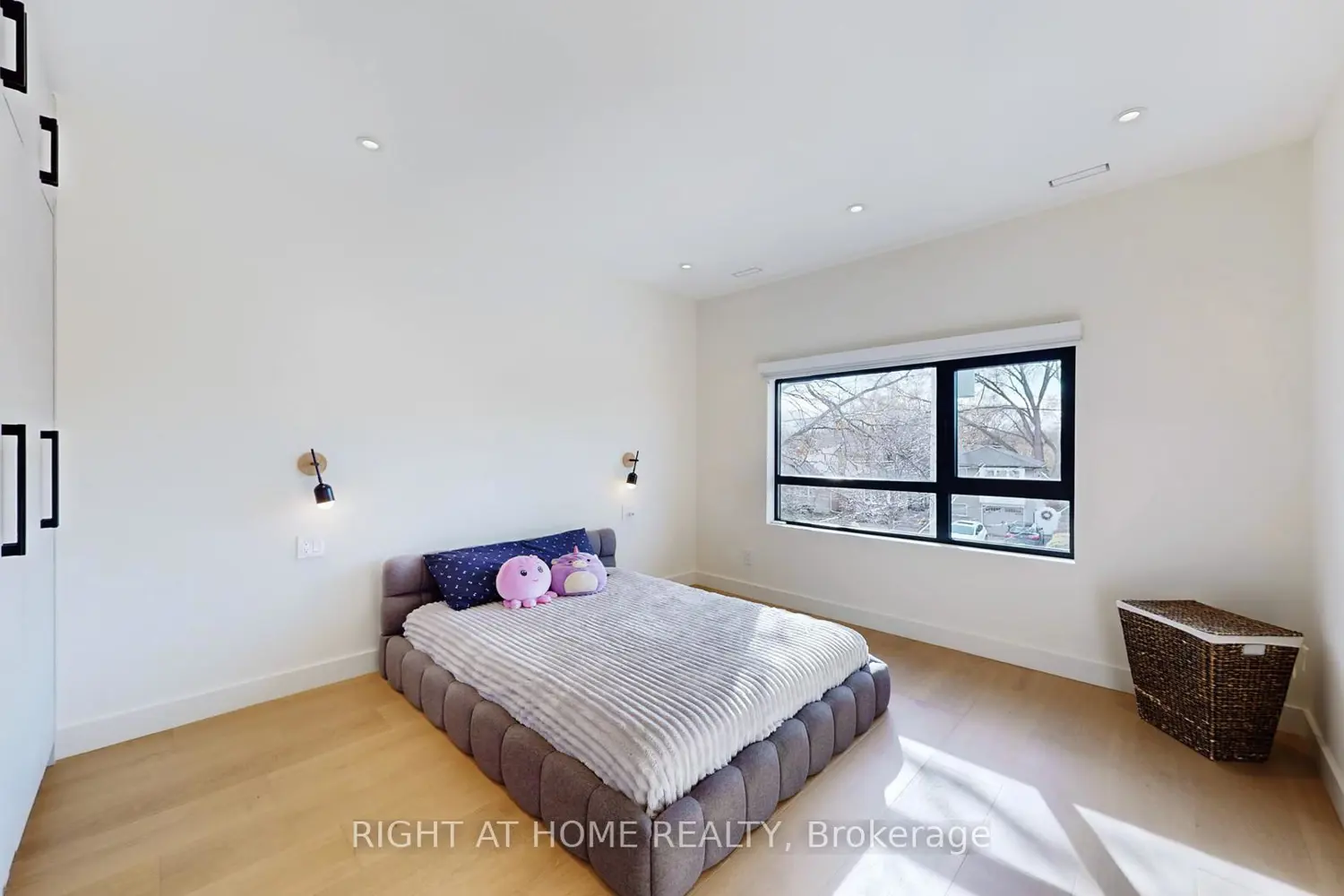 Additional image 10 of 1609 Ogden Avenue