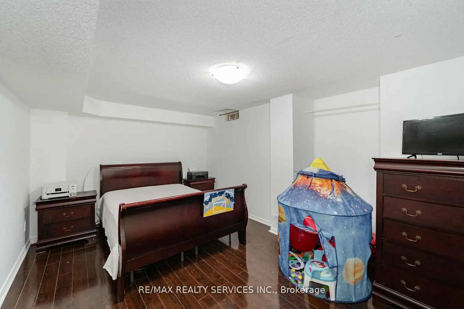 Additional image 12 of 17 Dawes Road