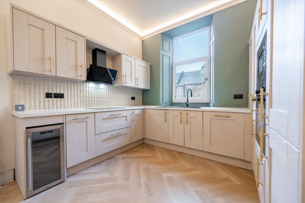 Additional image 4 of 3 bed flat to rentPercy Street, Cessnock, Glasgow G51