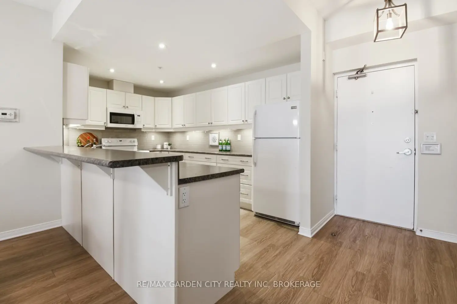 Additional image 3 of 16 Sullivan Avenue 307