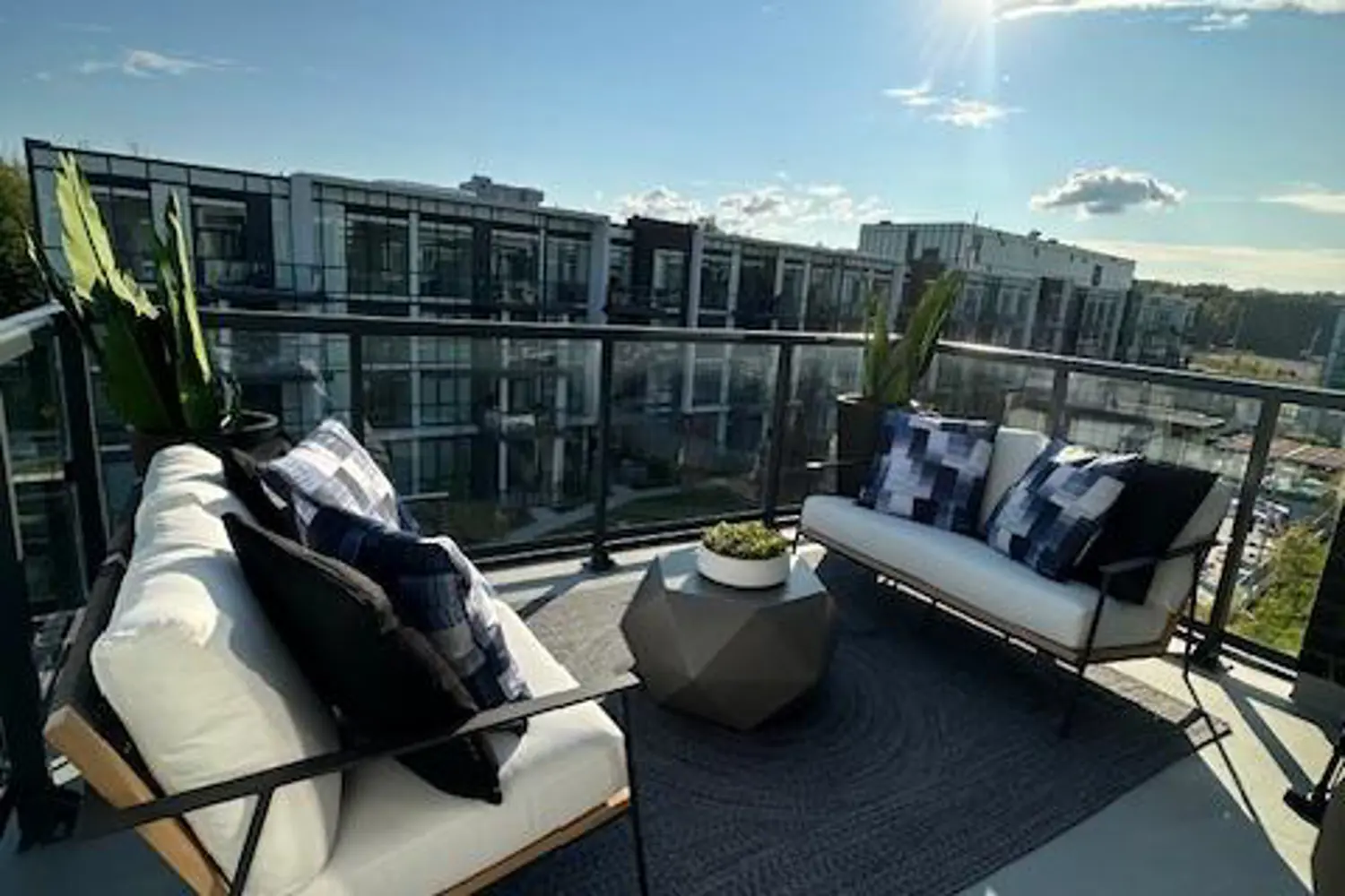 Additional image 8 of 415 Sea Ray Avenue 418