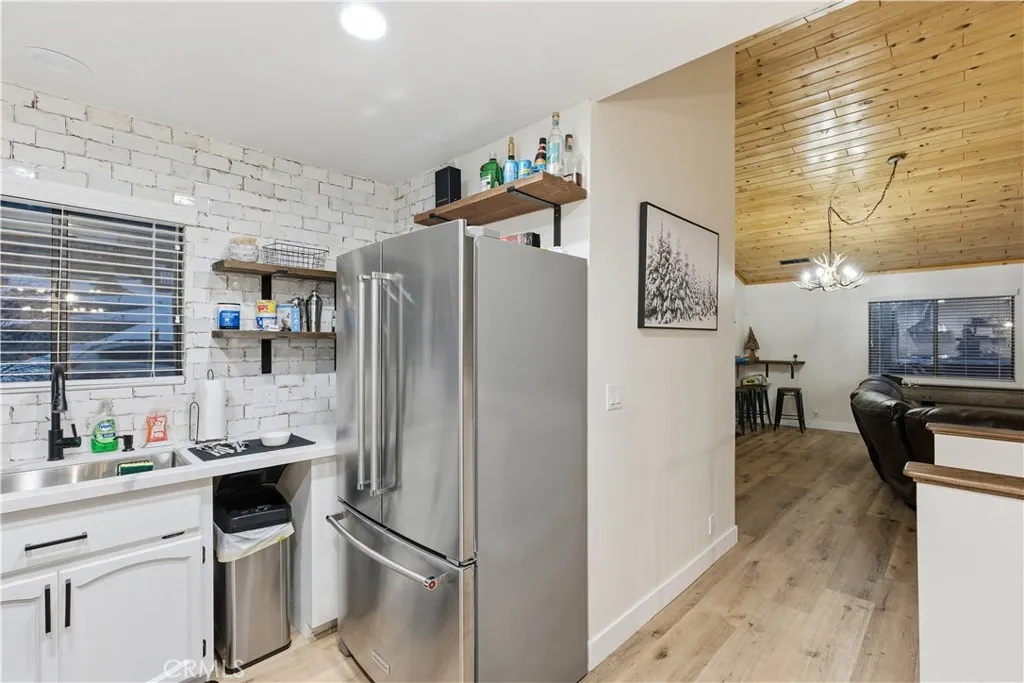 Additional image 35 of 42677 Alta Vista Avenue, Big Bear Lake, CA 92315