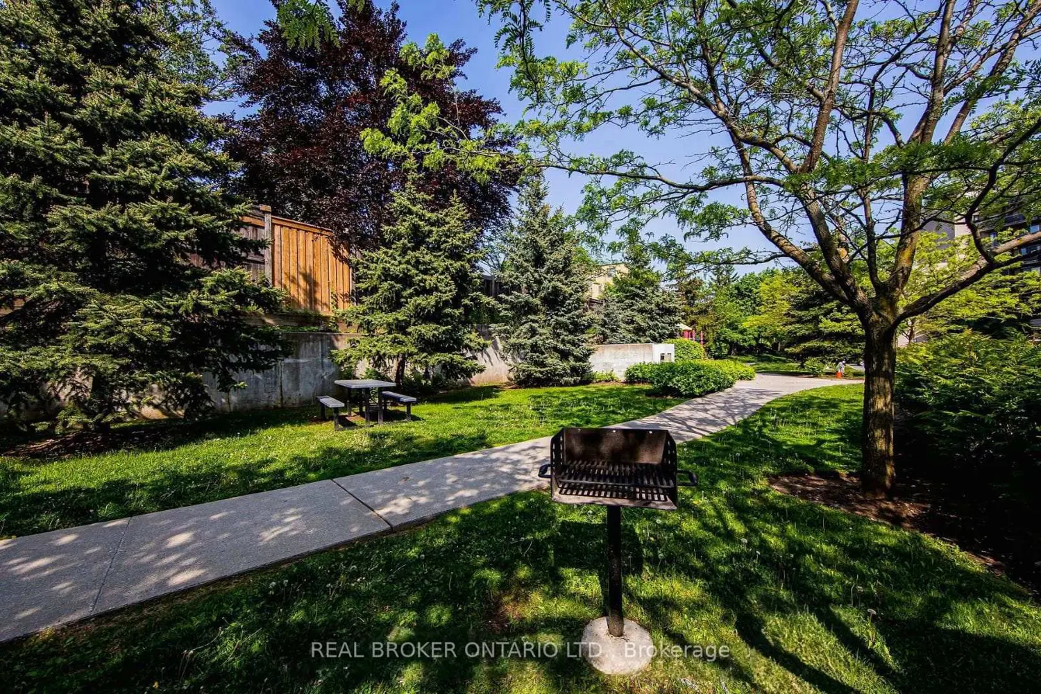 Additional image 8 of 1720 Eglinton Avenue 601