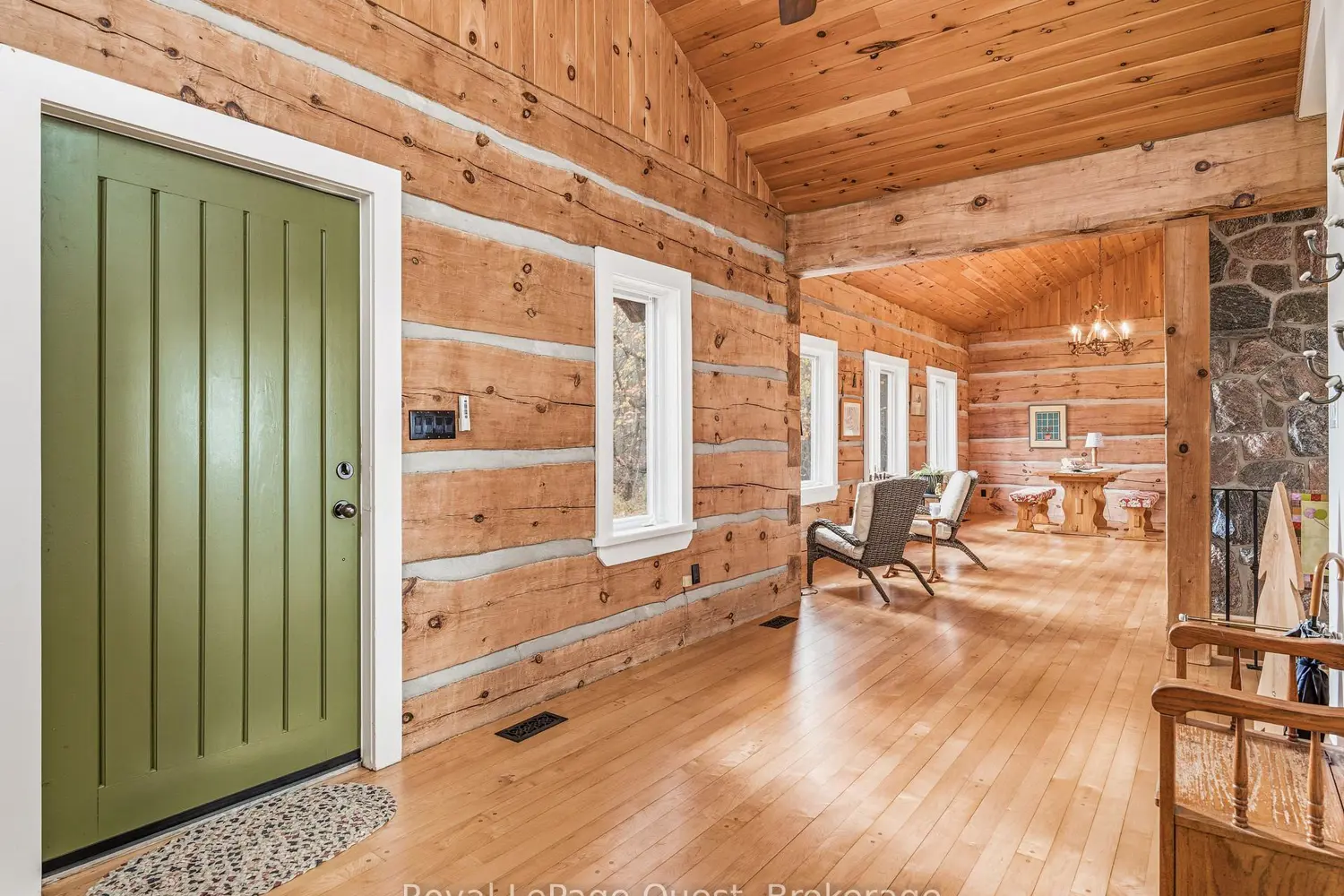 Additional image 7 of 160 14 Concession