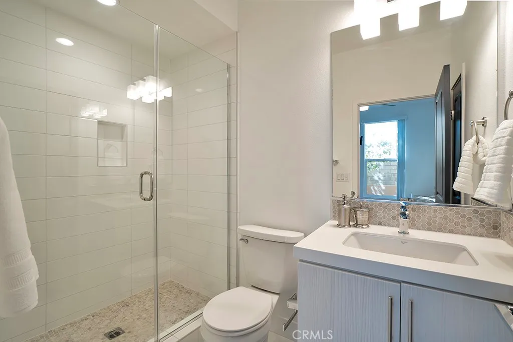 Additional image 59 of 10832 W Riverton Court, North Hollywood, CA 91602