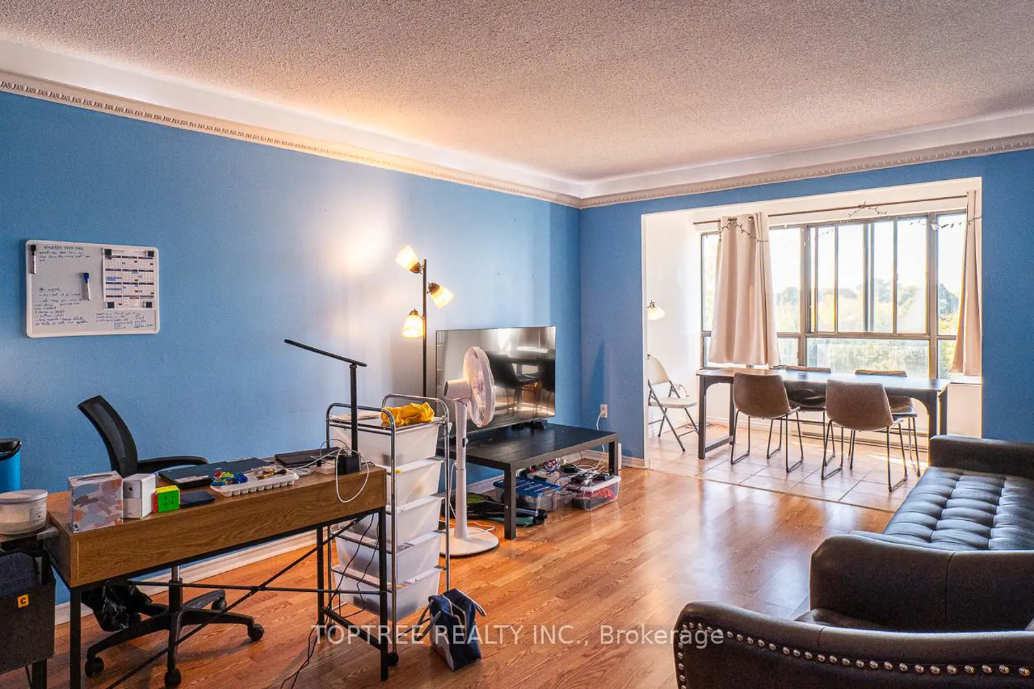 Additional image 9 of 1600 Adelaide Street 610