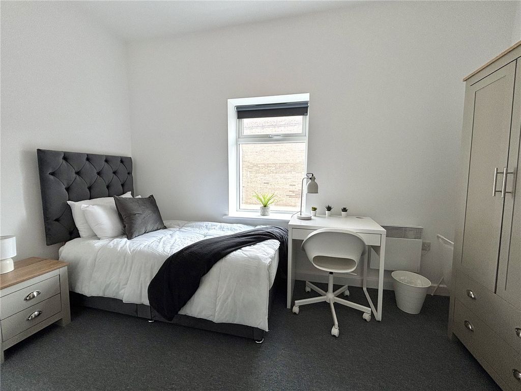 Additional image 4 of 7 bed property to rentBridge Street, Northampton, Northamptonshire NN1