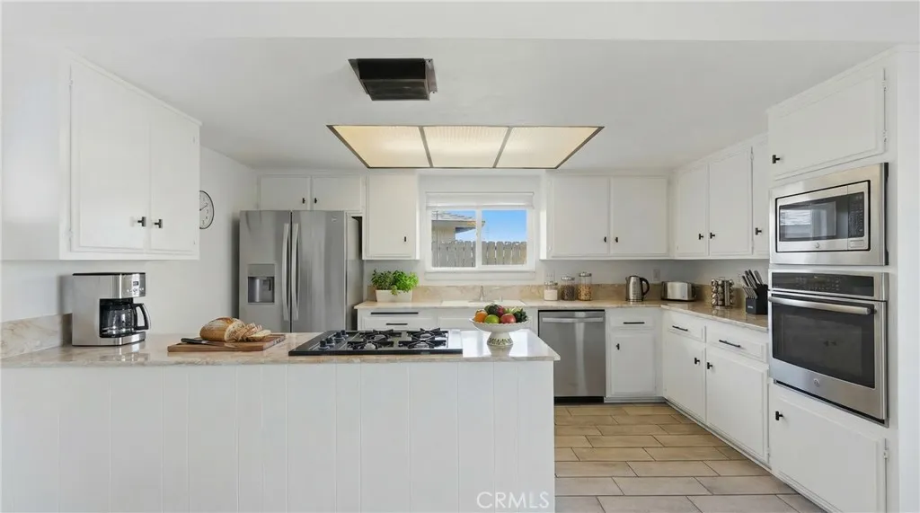 Additional image 43 of 766 Robert Drive, Hemet, CA 92543