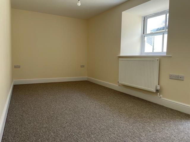 Additional image 6 of 3 bed flat to rentMain Street, Pembroke SA71