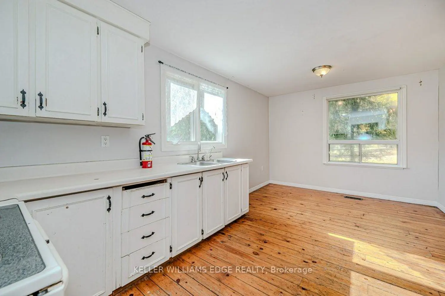 Additional image 10 of 682 Westover Road