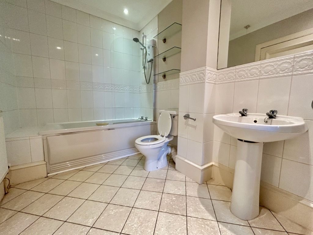 Additional image 12 of 3 bed flat to rentTay Street, Perth, Perthshire PH1