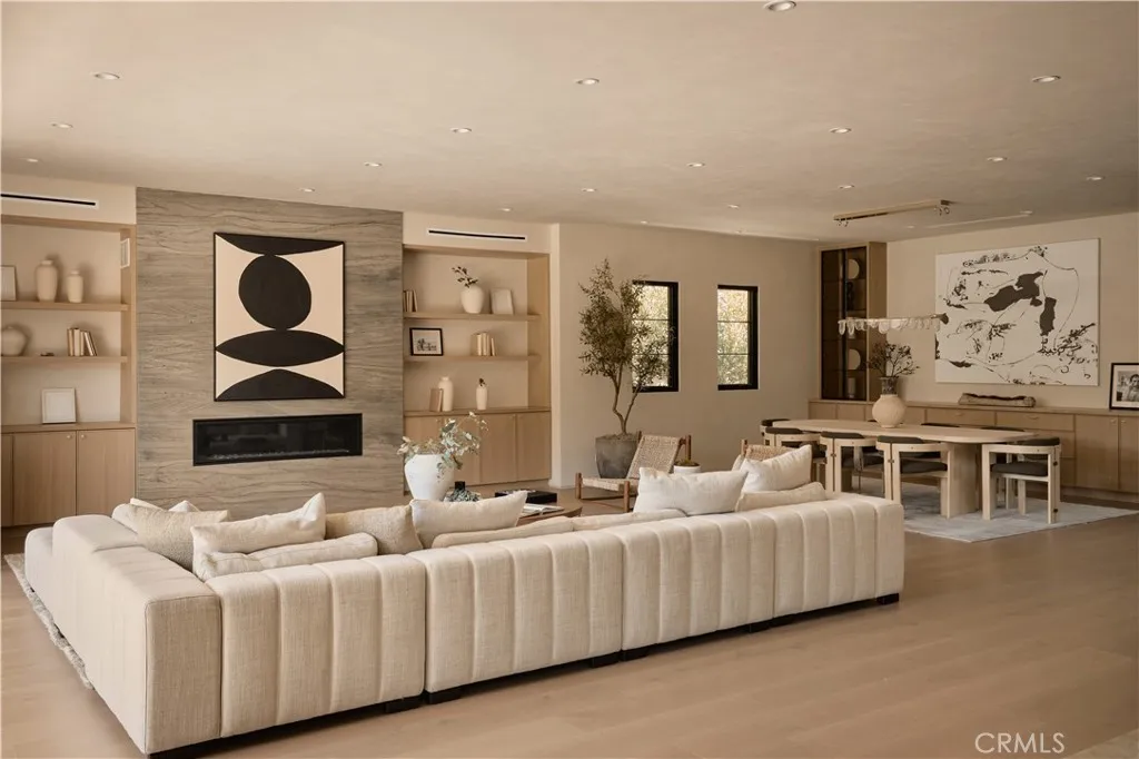 Additional image 10 of 13024 Bloomfield Street, Studio City, CA 91604